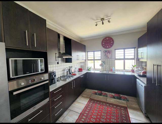 3 BEDROOM HOUSE FOR SALE IN GLEN LILLY